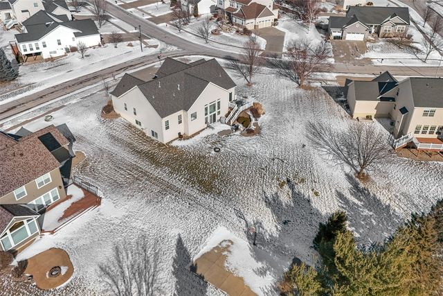 965 Quarry Oak Drive, Marion, IA 52302