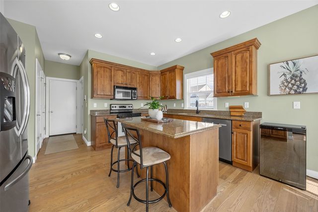 965 Quarry Oak Drive, Marion, IA 52302