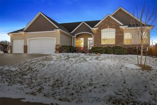 965 Quarry Oak Drive, Marion, IA 52302