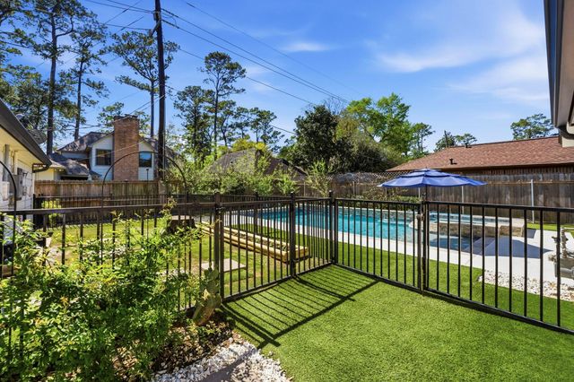 13107 Finch Brook Drive, Cypress, TX 77429