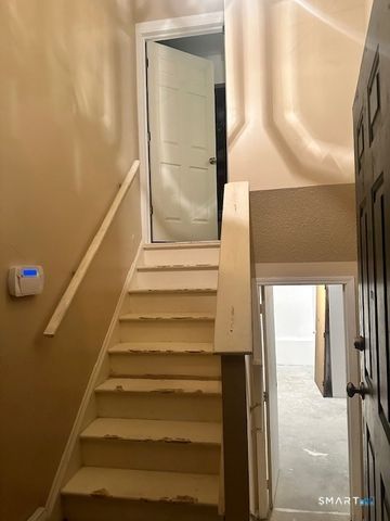 231 Long Hill Road, Waterbury, CT 06704