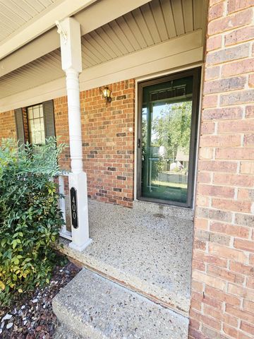 400 Nix Road, Little Rock, AR 72211