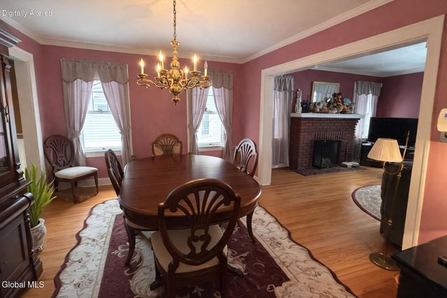 1450 Baker Avenue, Niskayuna, NY 12309