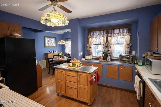 1450 Baker Avenue, Niskayuna, NY 12309