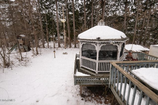 1450 Baker Avenue, Niskayuna, NY 12309