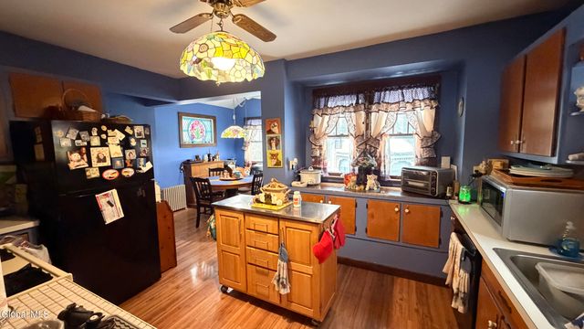 1450 Baker Avenue, Niskayuna, NY 12309