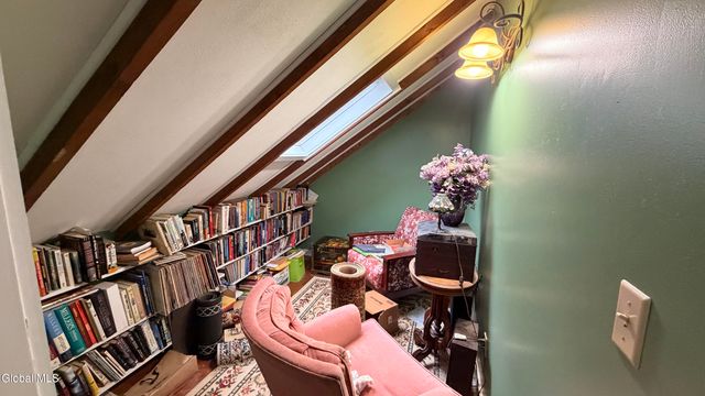 1450 Baker Avenue, Niskayuna, NY 12309