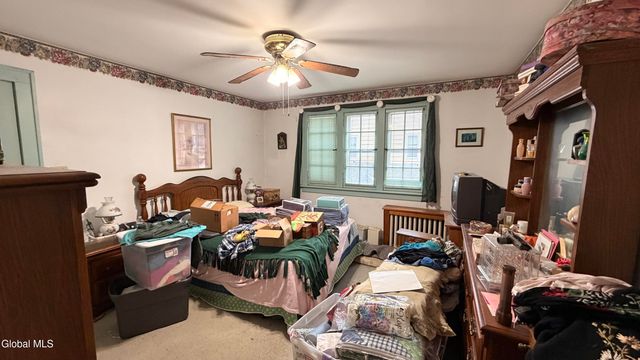 1450 Baker Avenue, Niskayuna, NY 12309