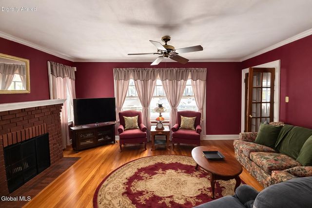 1450 Baker Avenue, Niskayuna, NY 12309