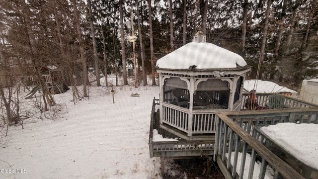 1450 Baker Avenue, Niskayuna, NY 12309