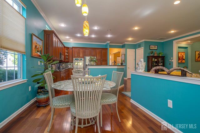 84 Riviera Drive, Monroe, NJ 08831