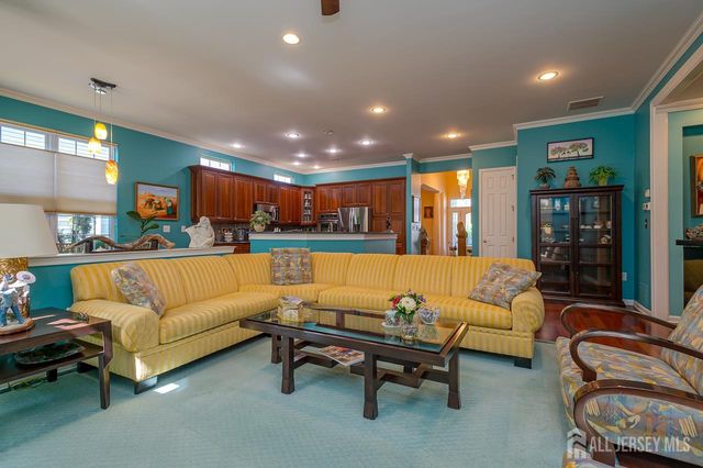 84 Riviera Drive, Monroe, NJ 08831