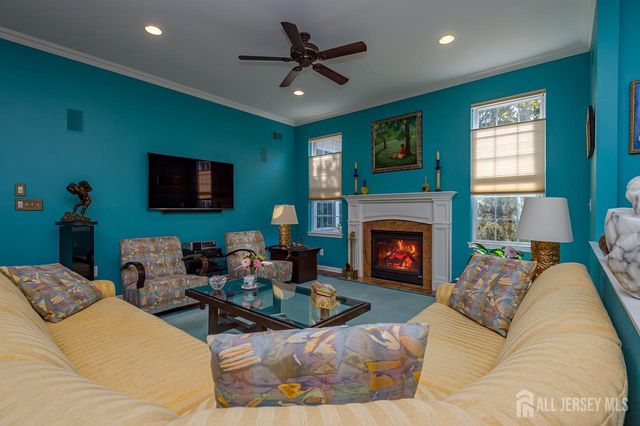 84 Riviera Drive, Monroe, NJ 08831