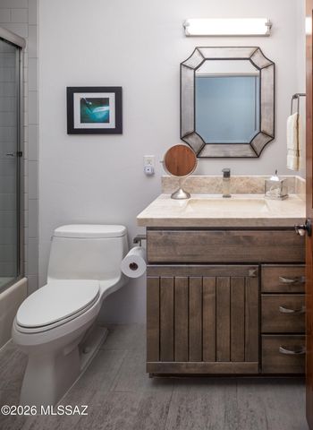 990 W Par 4 Drive, Oro Valley, AZ 85755