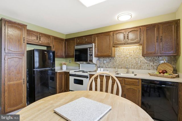 44 NEW CASTLE DR, Southampton, NJ 08088