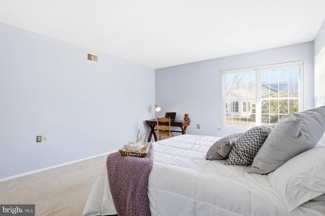 44 NEW CASTLE DR, Southampton, NJ 08088