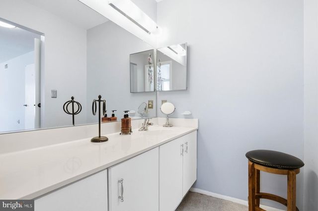 44 NEW CASTLE DR, Southampton, NJ 08088