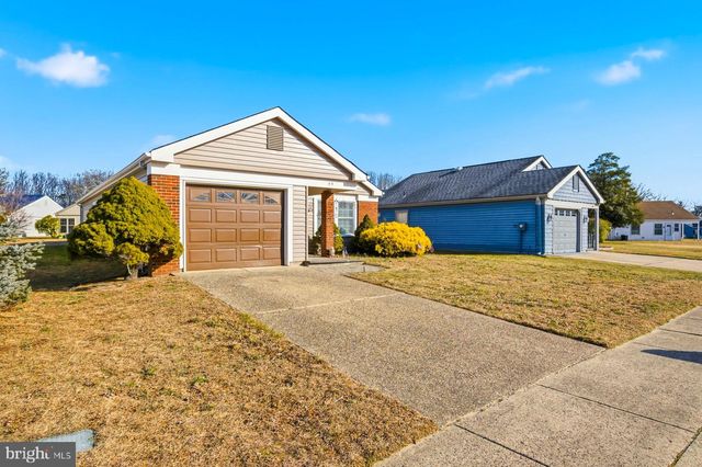 44 NEW CASTLE DR, Southampton, NJ 08088