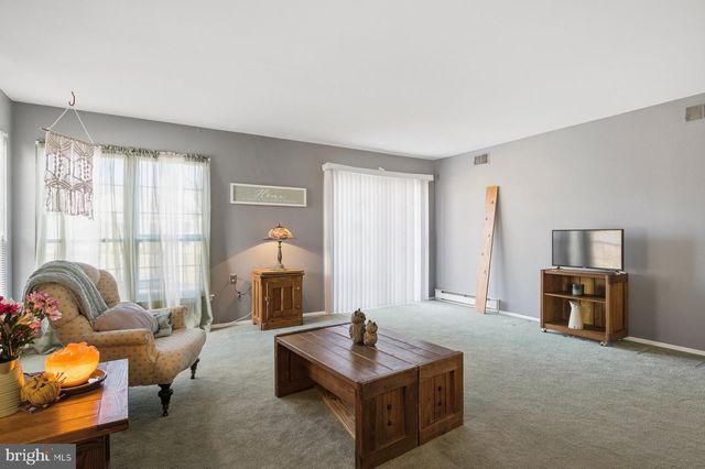 44 NEW CASTLE DR, Southampton, NJ 08088