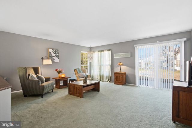 44 NEW CASTLE DR, Southampton, NJ 08088