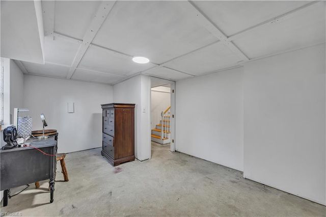 2777 Calumet Street, Winston-salem, NC 27106