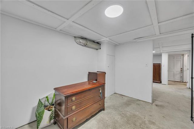 2777 Calumet Street, Winston-salem, NC 27106