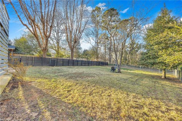 2777 Calumet Street, Winston-salem, NC 27106