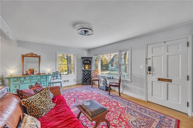 2777 Calumet Street, Winston-salem, NC 27106