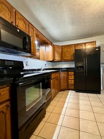 5125 Upton Road N, Columbus, OH 43232