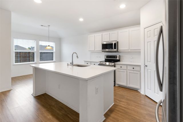 1808 Ranch Trail Road, Aubrey, TX 76227