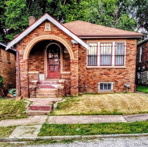 5628 Hiller Place, St Louis, MO 63136