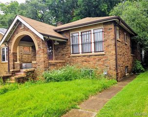 5628 Hiller Place, St Louis, MO 63136
