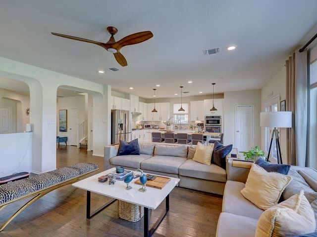 302 Danish DR 13, Hutto, TX 78634
