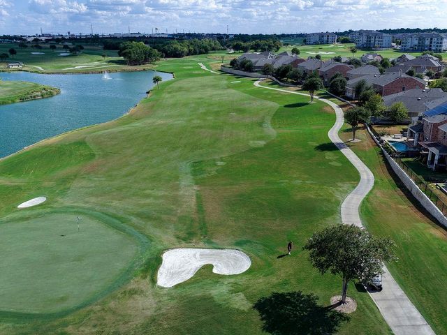 302 Danish DR 13, Hutto, TX 78634