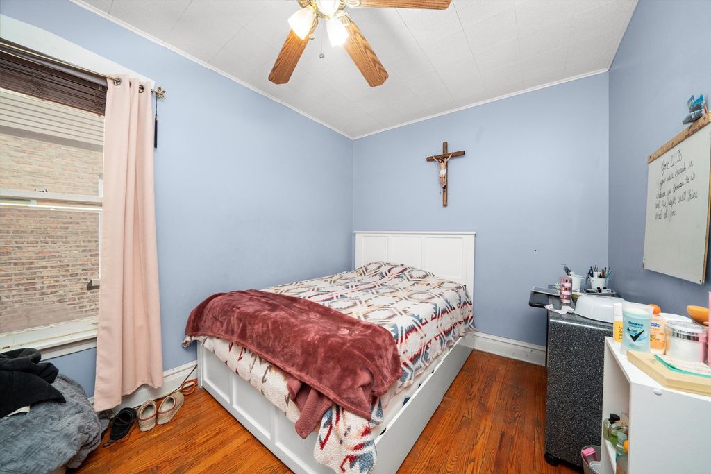 property-img