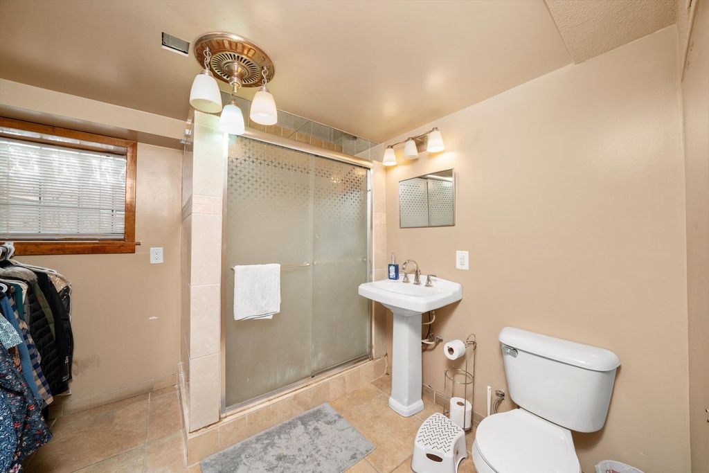 property-img