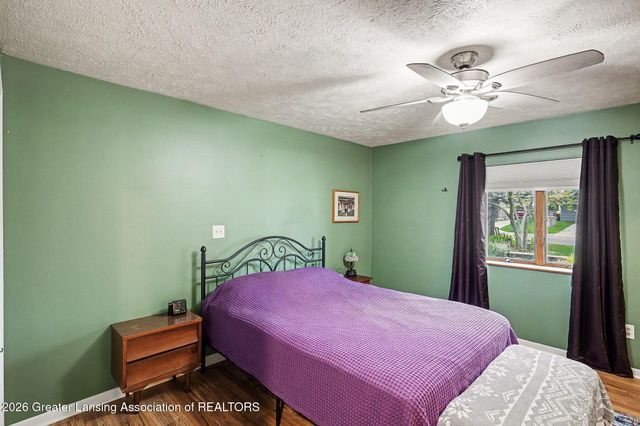 6275 Lake Drive, Haslett, MI 48840