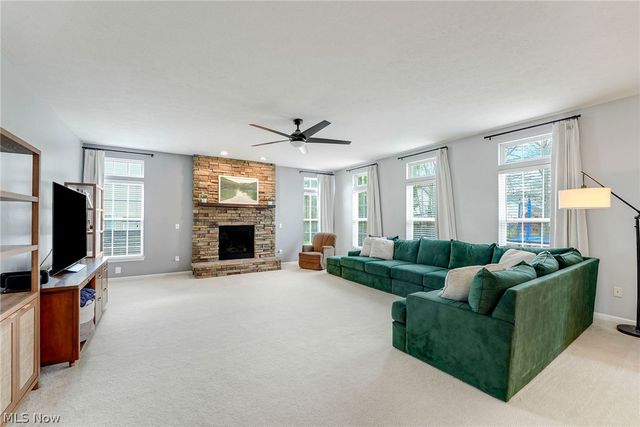 9308 Ashcroft Lane, Twinsburg, OH 44087