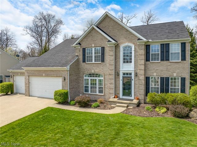 9308 Ashcroft Lane, Twinsburg, OH 44087