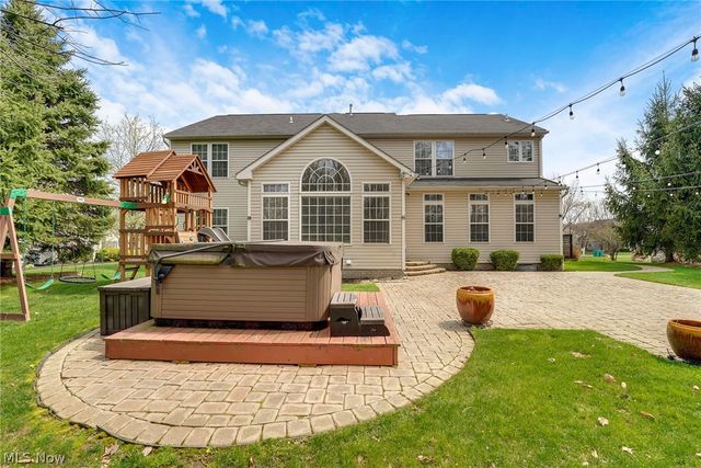 9308 Ashcroft Lane, Twinsburg, OH 44087