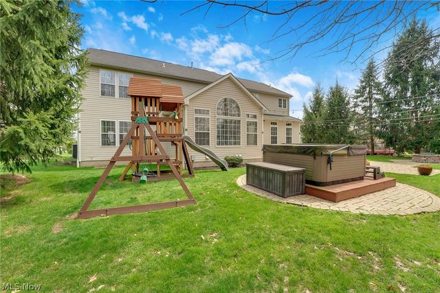 9308 Ashcroft Lane, Twinsburg, OH 44087