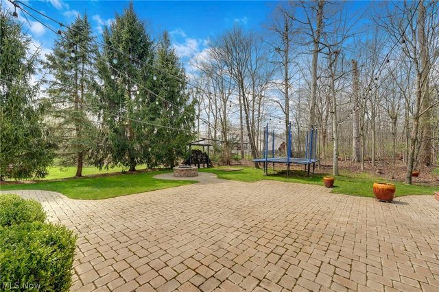 9308 Ashcroft Lane, Twinsburg, OH 44087