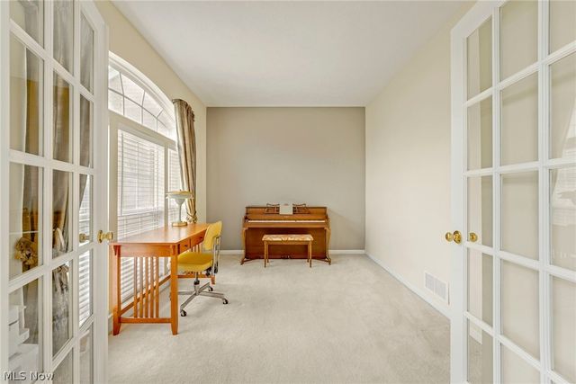 9308 Ashcroft Lane, Twinsburg, OH 44087