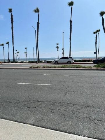 200 Pacific Coast Hwy 110, Huntington Beach, CA 92648