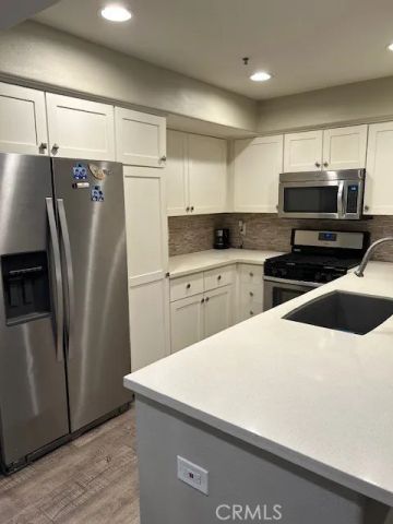 200 Pacific Coast Hwy 110, Huntington Beach, CA 92648