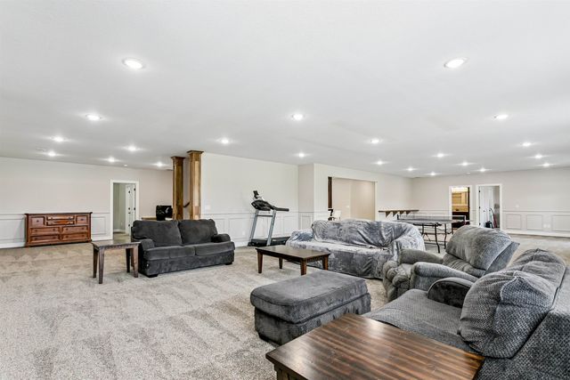 4705 N Elk Creek Dr., Bel Aire, KS 67226