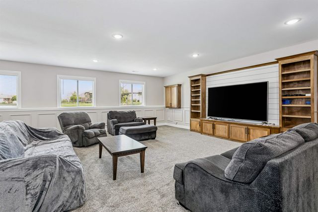 4705 N Elk Creek Dr., Bel Aire, KS 67226
