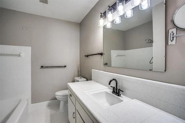2322 Ansbury Drive, Houston, TX 77018