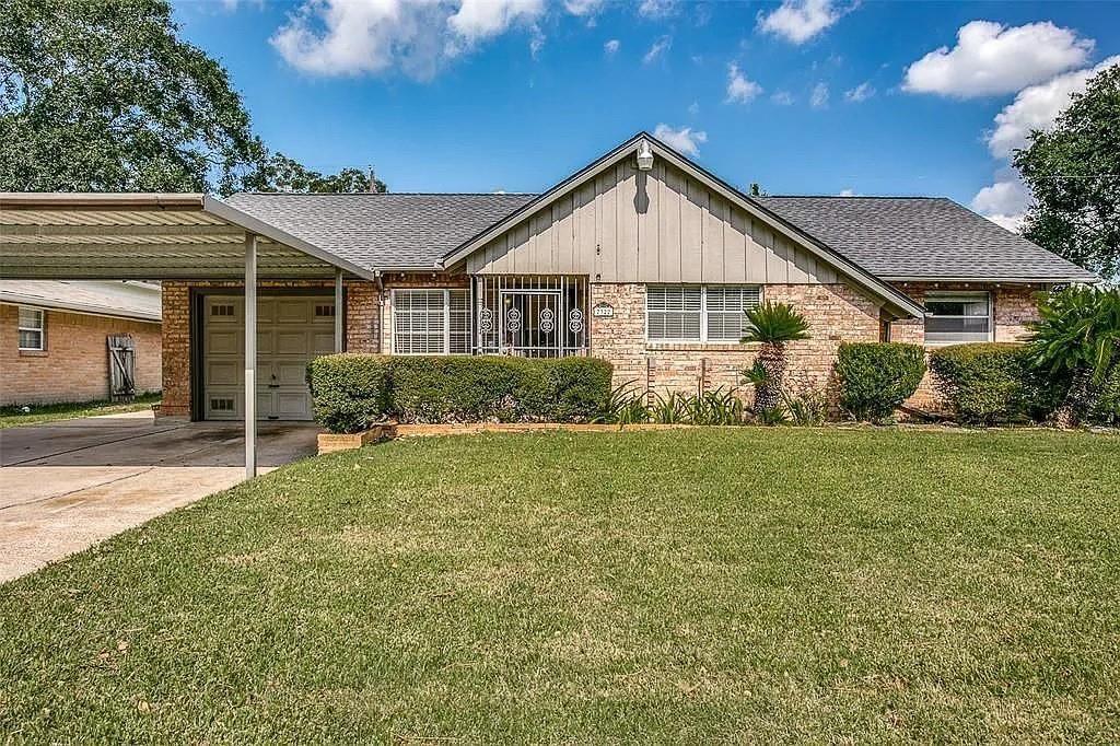 2322 Ansbury Drive, Houston, TX 77018