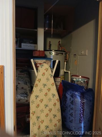 417558 Bridgeport Road, Eufaula, OK 74432